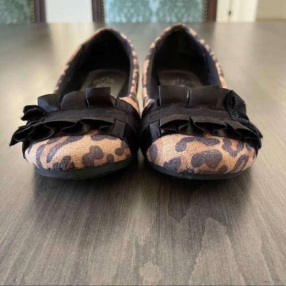 Fergalicious cheetah leopard animal print ballet flat shoes size 6.5 M - Picture 3 of 12